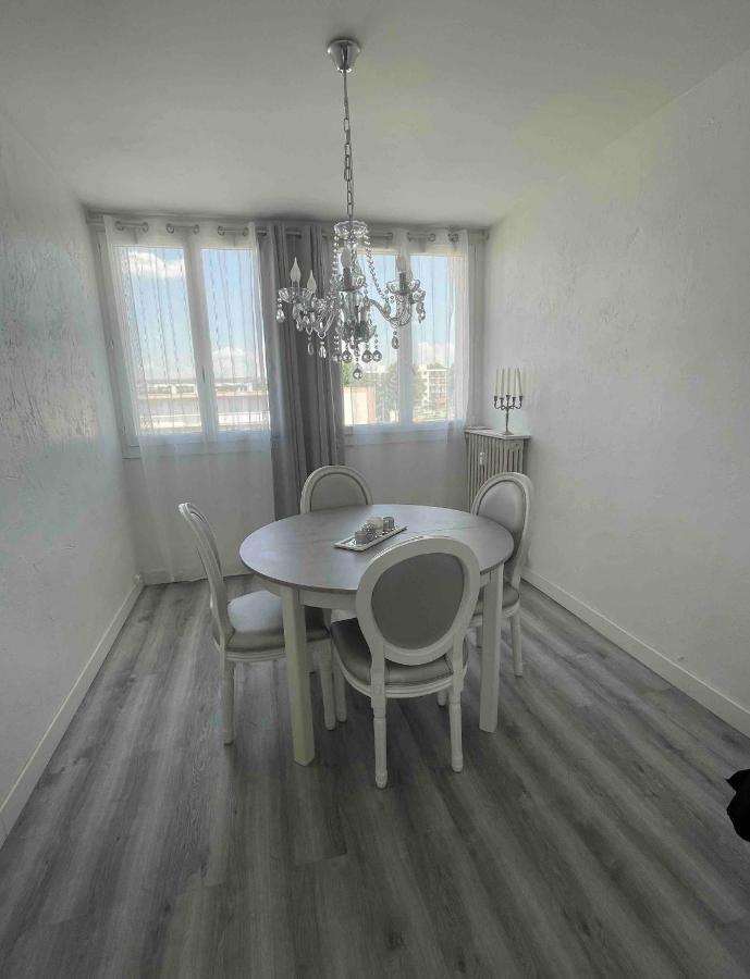 Appartement Proche Aeroport Marignane Exterior photo
